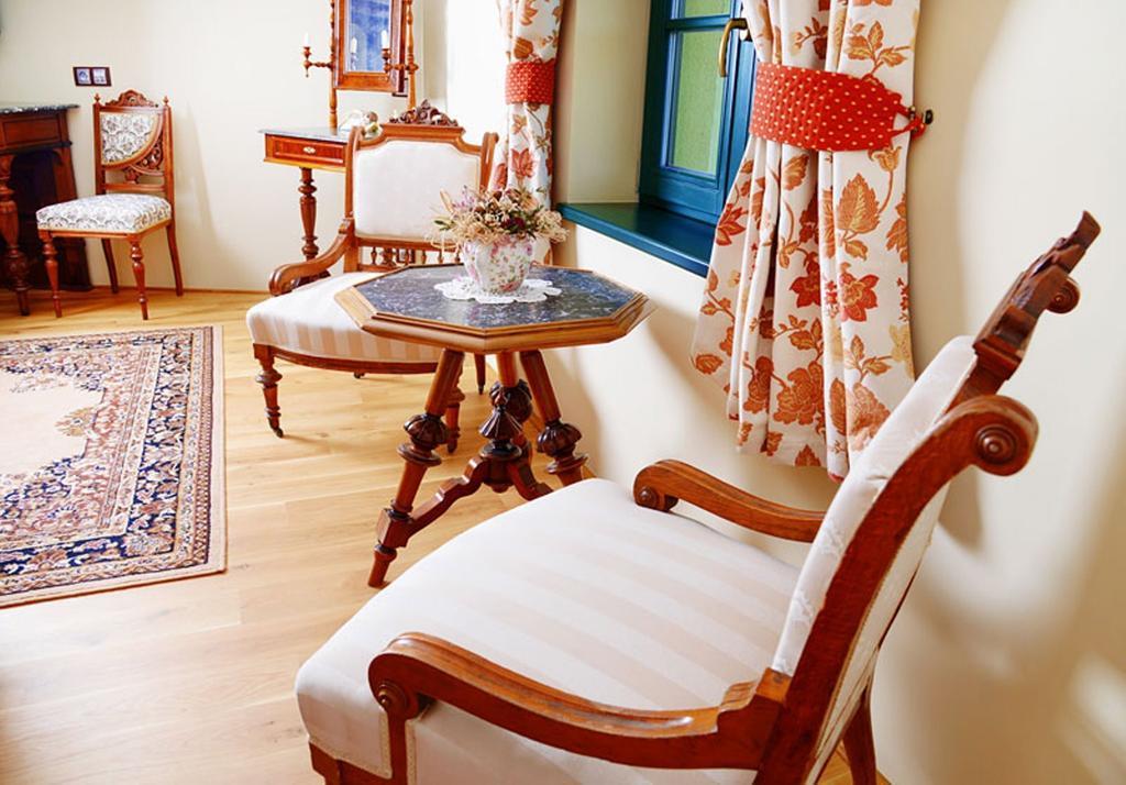 Boutique Hotel Pri Mlyne Lozorno Zimmer foto