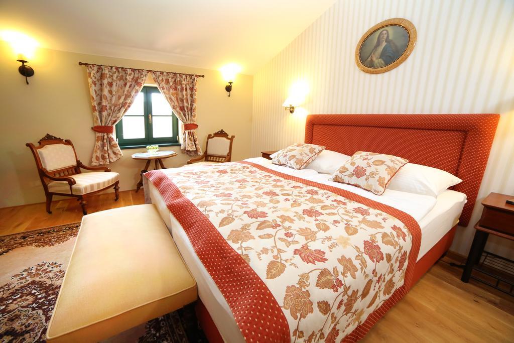 Boutique Hotel Pri Mlyne Lozorno Exterior foto
